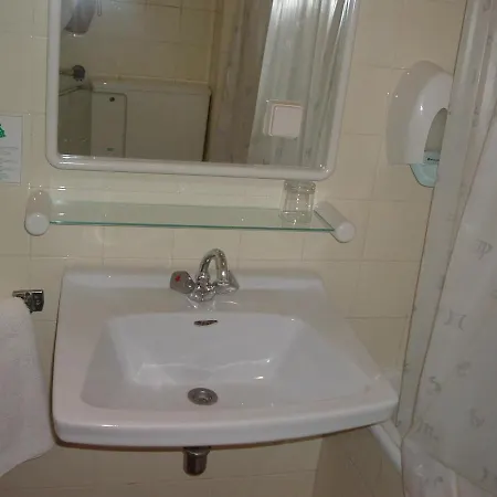 Depadansa Marina & Primorka オミサリ